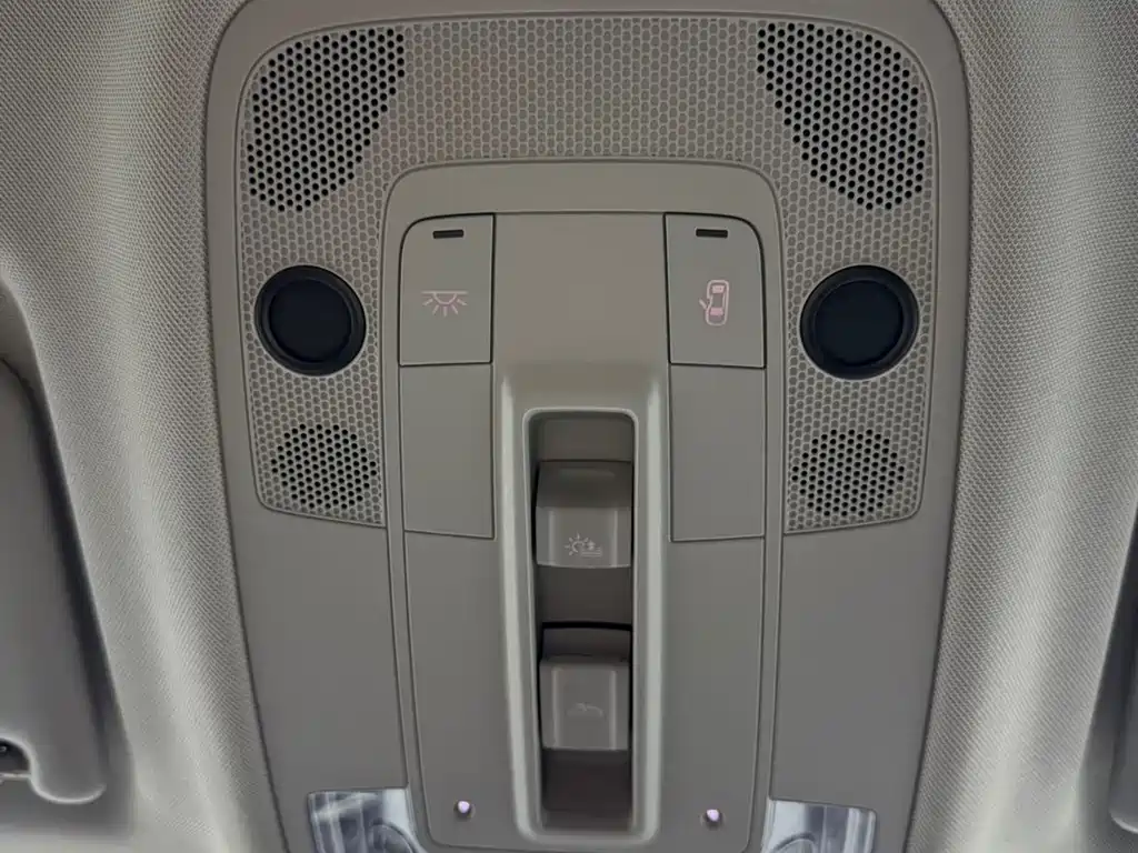Audi Q3 2023 — фото 17