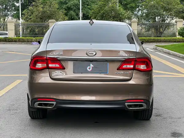 GAC Trumpchi GA8 2016