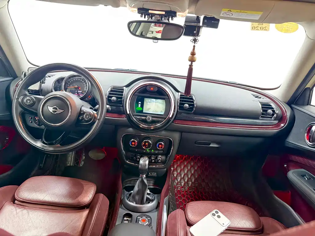 MINI Clubman 2018 — фото 11