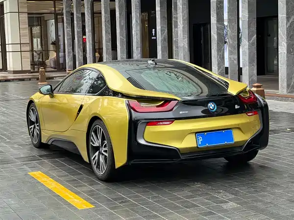 BMW i8 2016