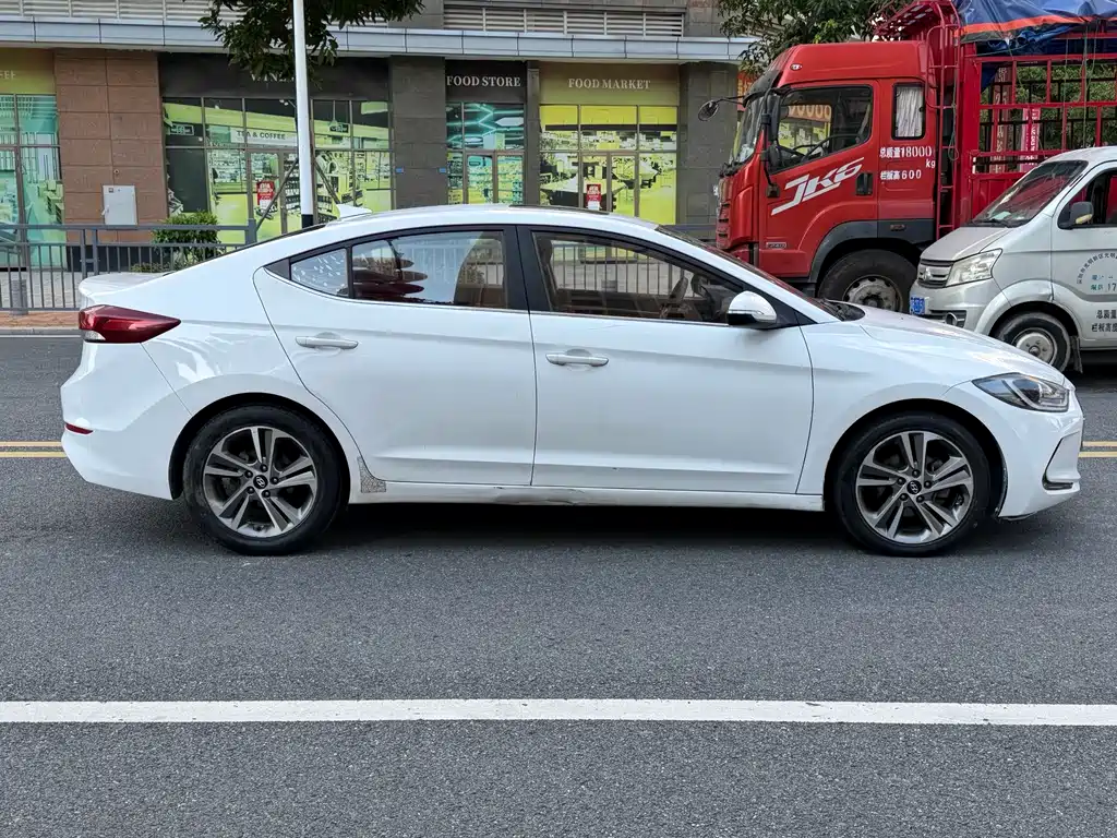 Hyundai Celesta 2016 — фото 14