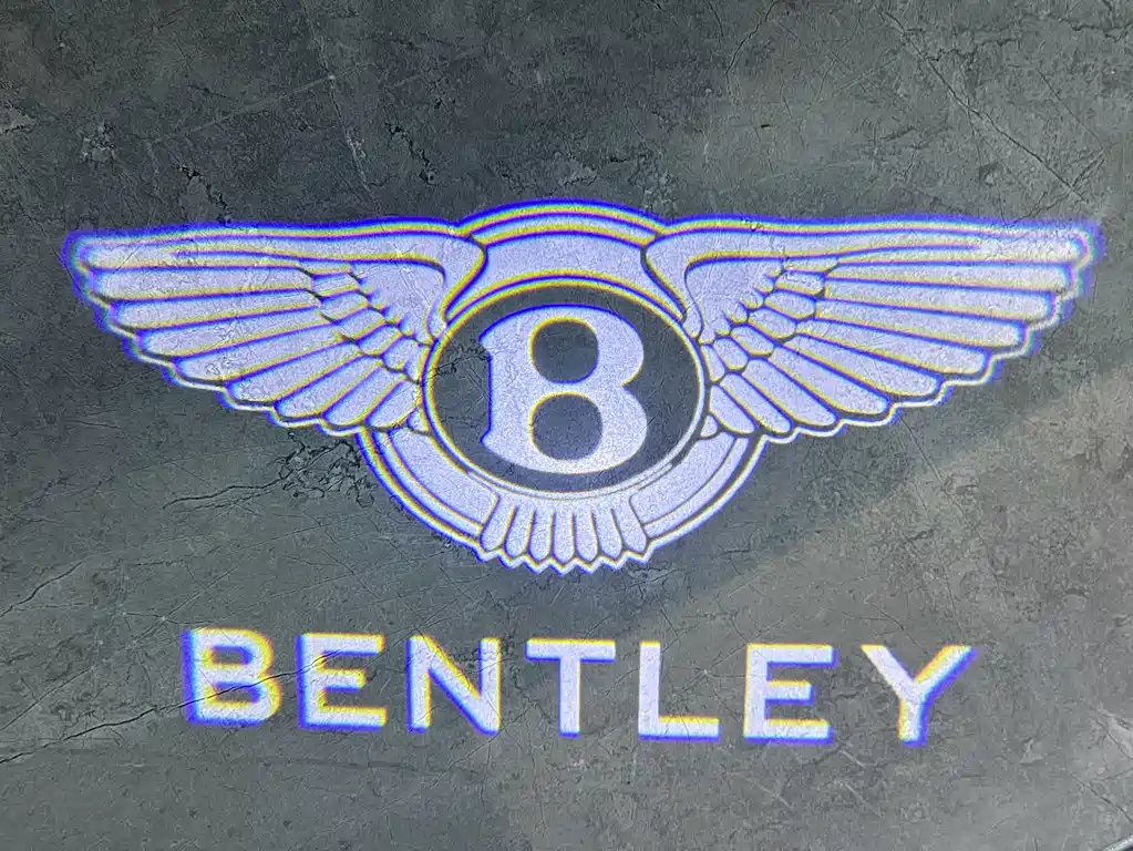 Bentley Flying Spur 2020 — фото 22