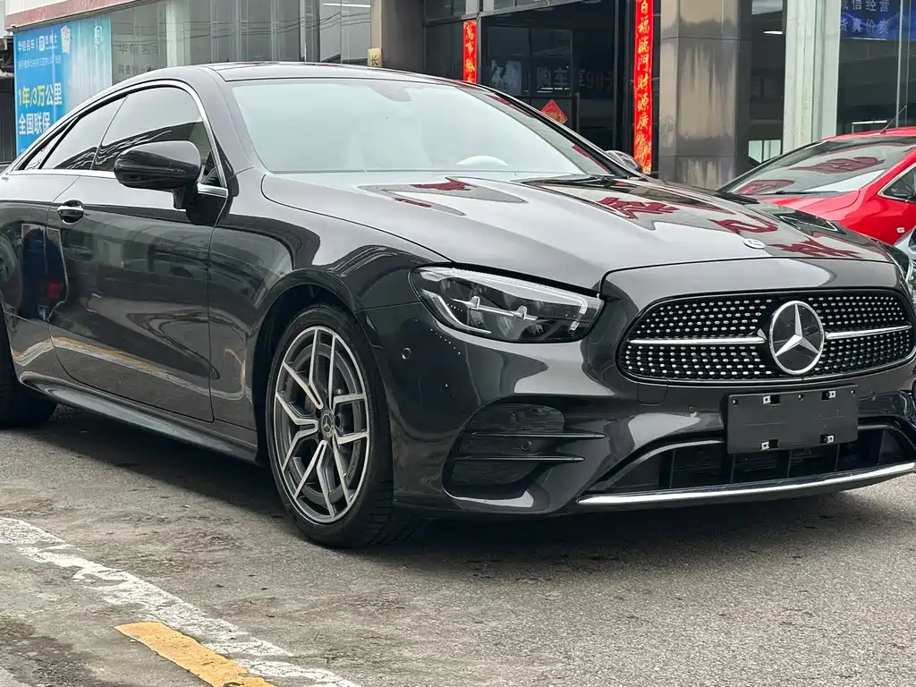 Mercedes-Benz E-Class 2023