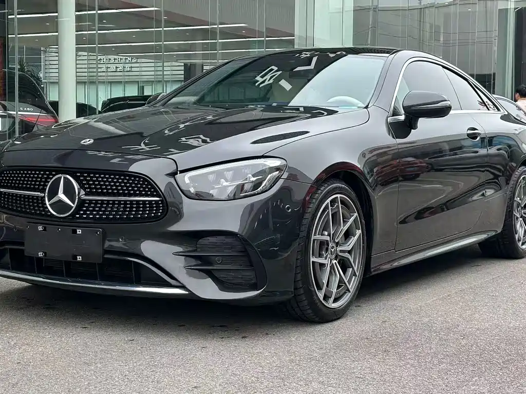 Mercedes-Benz E-Class 2023