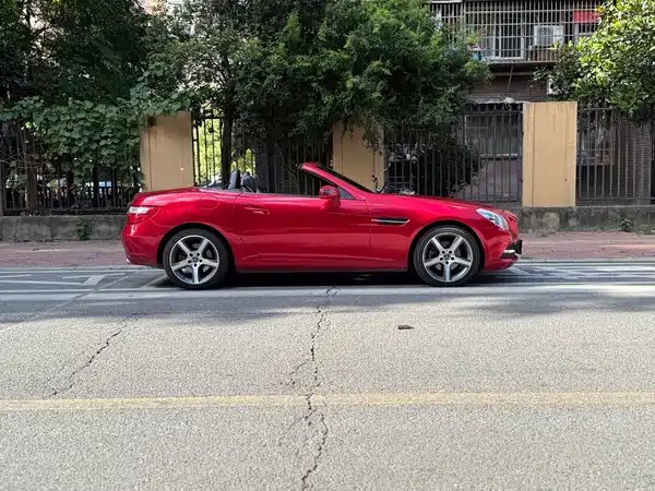 Mercedes-Benz SLK-Class 2012