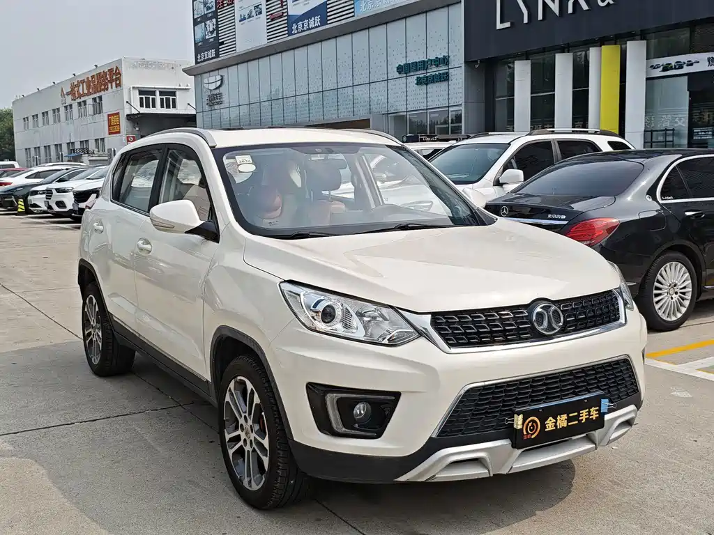 BAIC Shenbao X35 2018 — фото 4