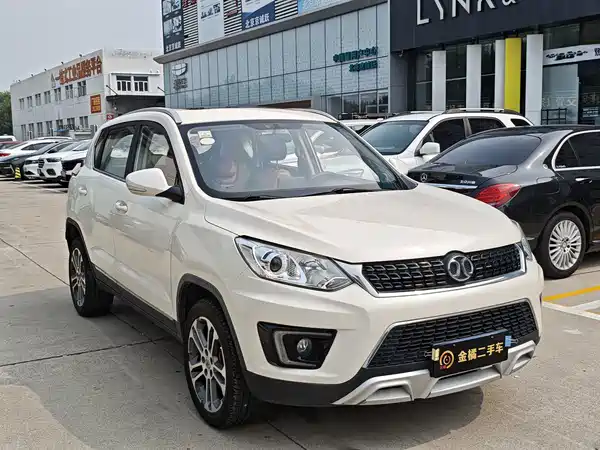 BAIC Shenbao X35 2018