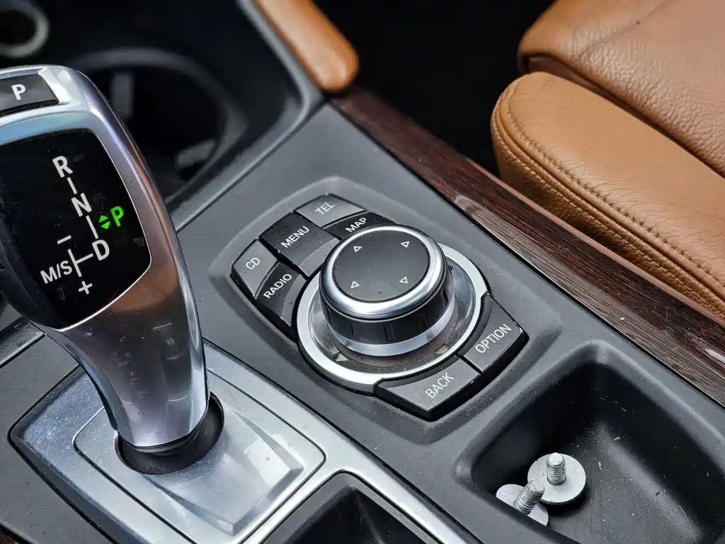 BMW X6 2011 — фото 18