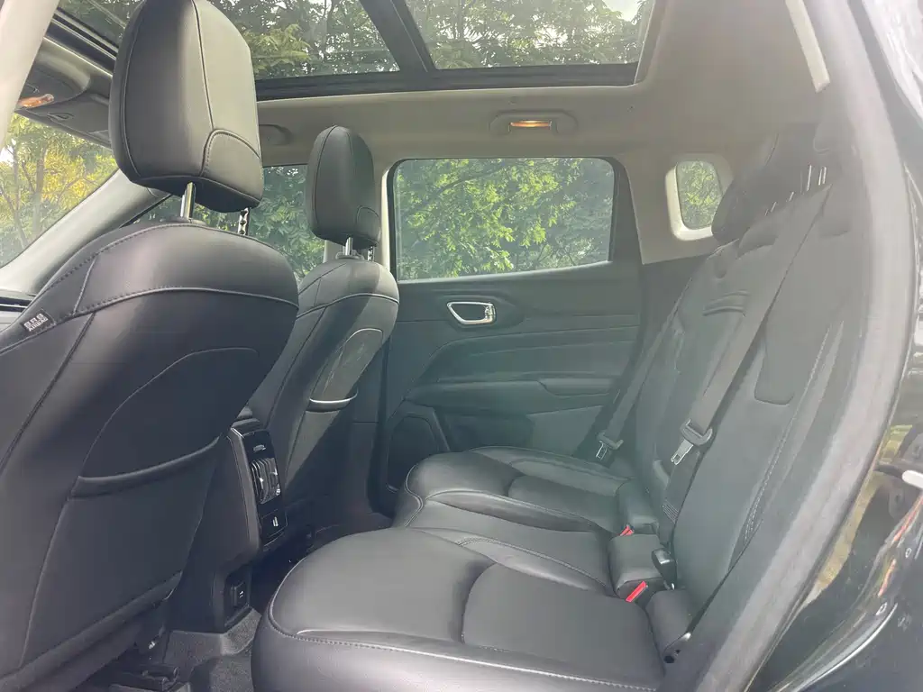 Jeep Compass 2022 — фото 5
