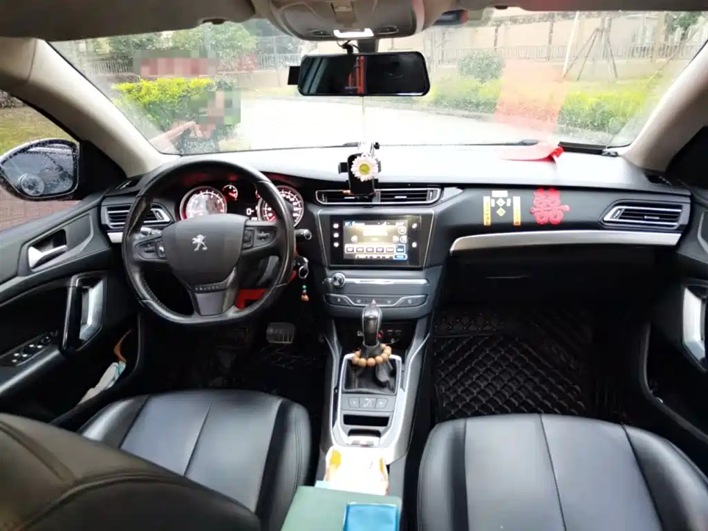 Peugeot 408 2015 — фото 13