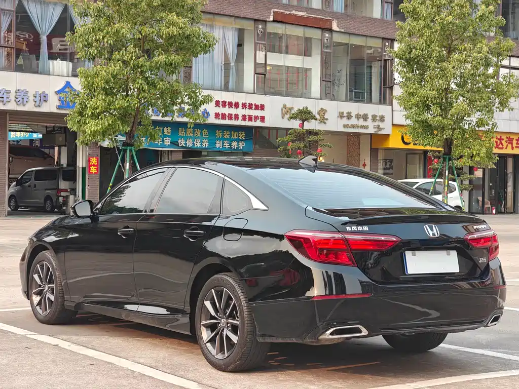 Honda Inspire 2022 — фото 14