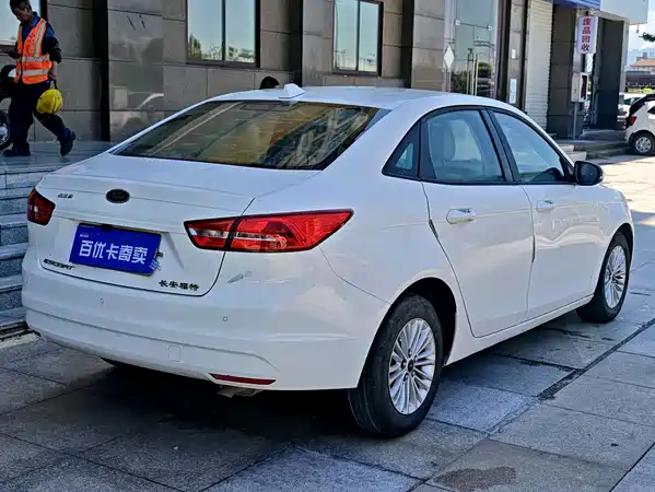 Ford Escort 2016