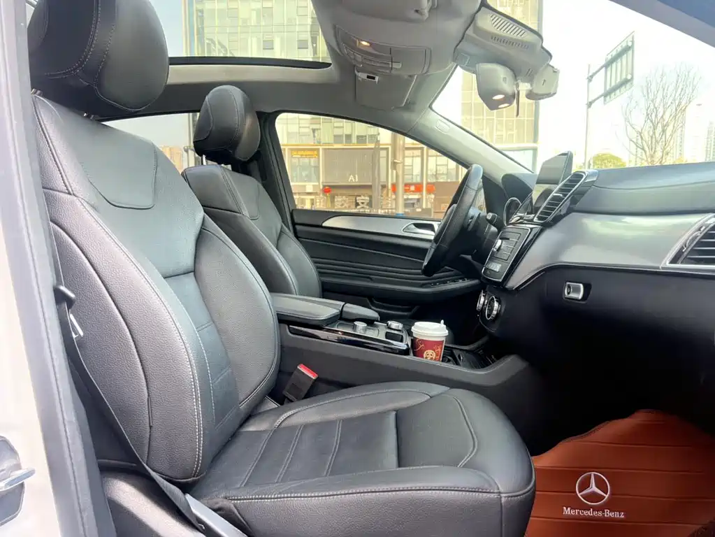 Mercedes-Benz GLE Coupe 2017 — фото 12