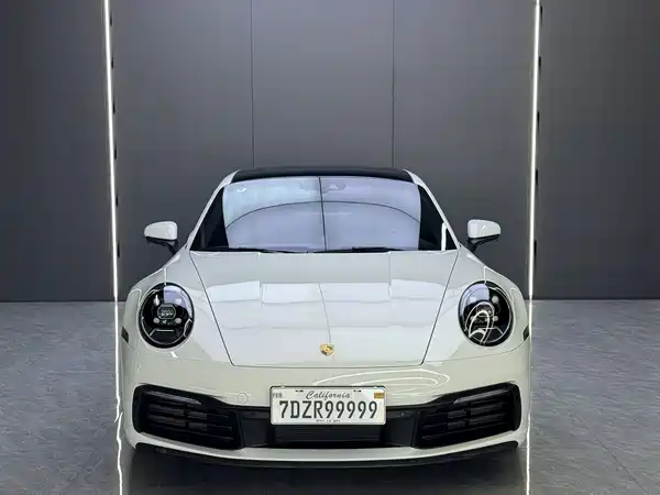 Porsche 911 2023