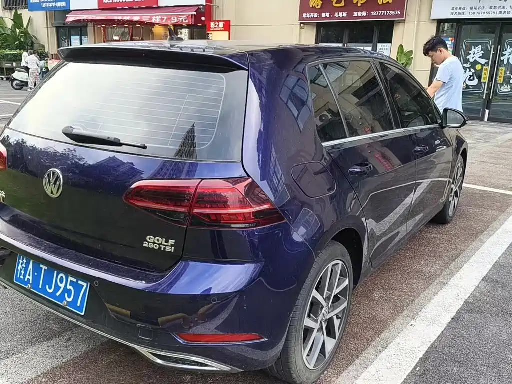 Volkswagen Golf 2020