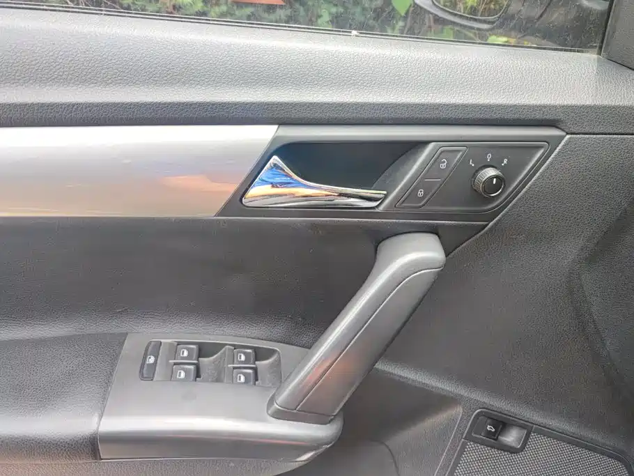 Volkswagen Lavida 2014