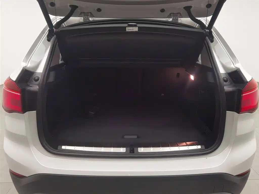 BMW X1 2018 — фото 16
