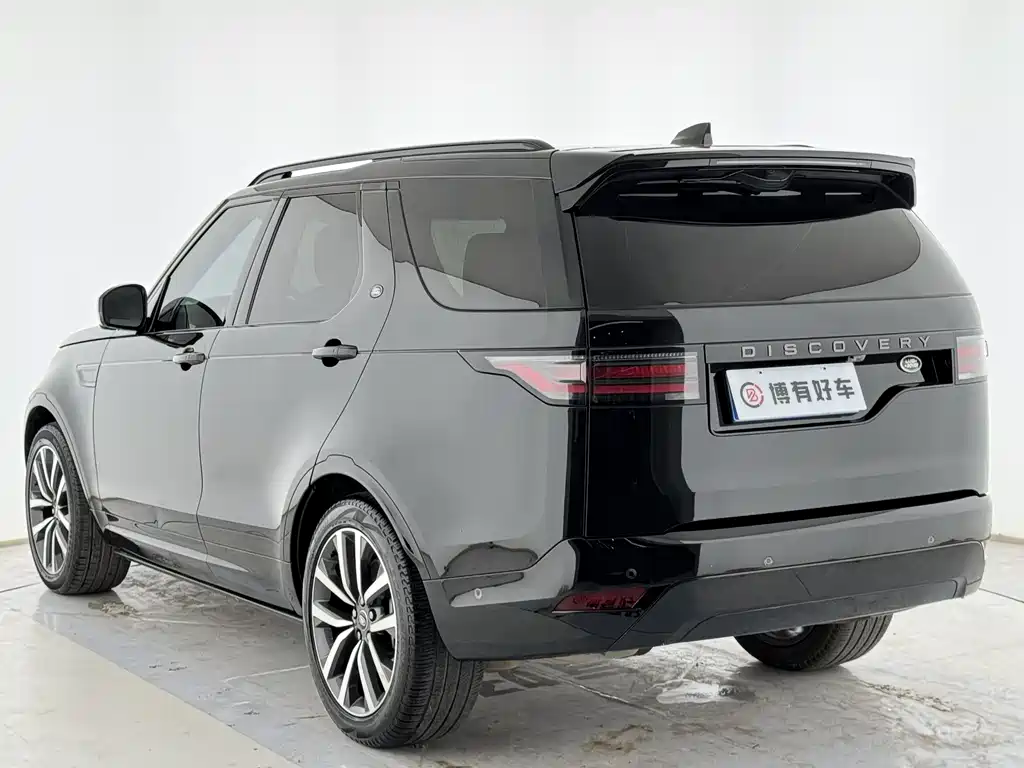 Land Rover Discovery 2024 — фото 11