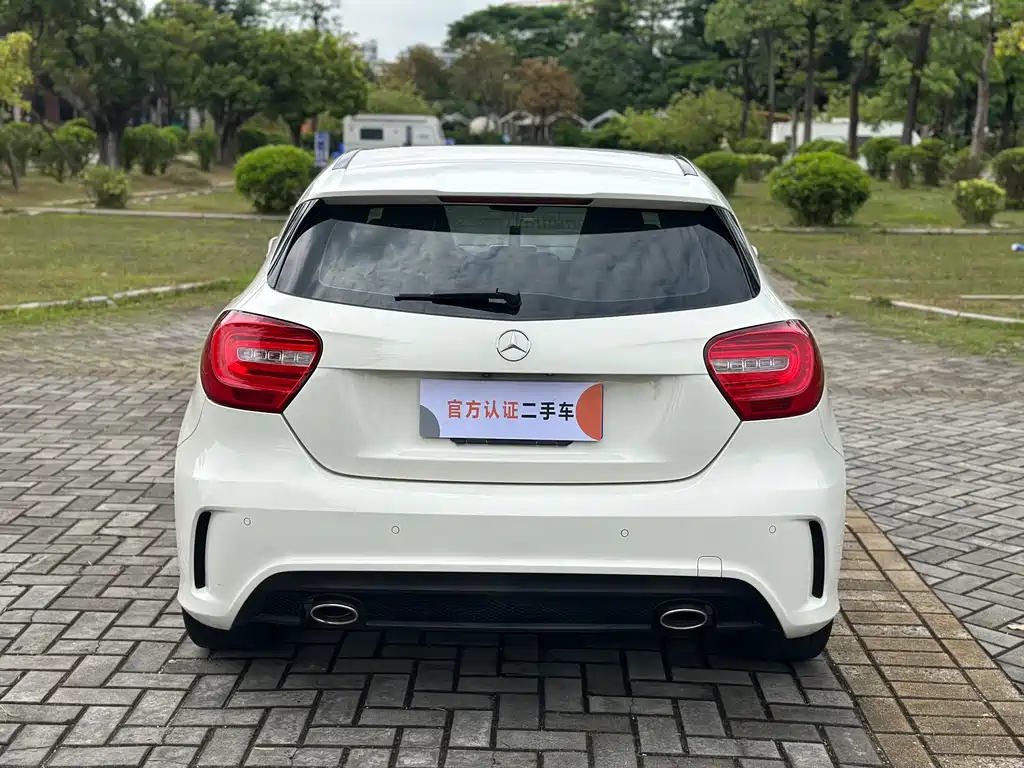 Mercedes-Benz A-Class 2015