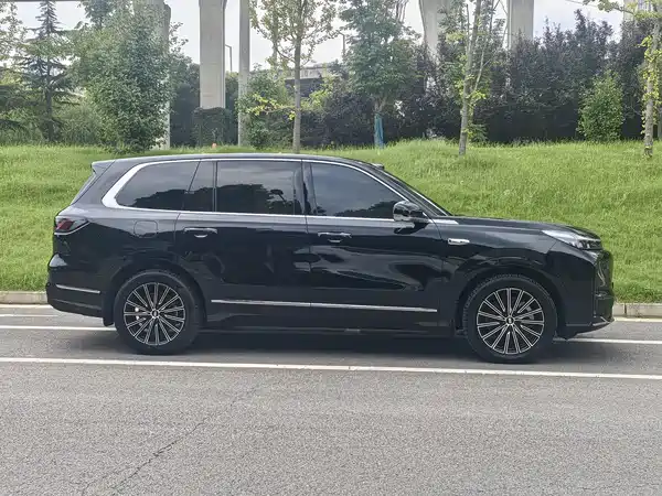 Geely Galaxy M9 2025