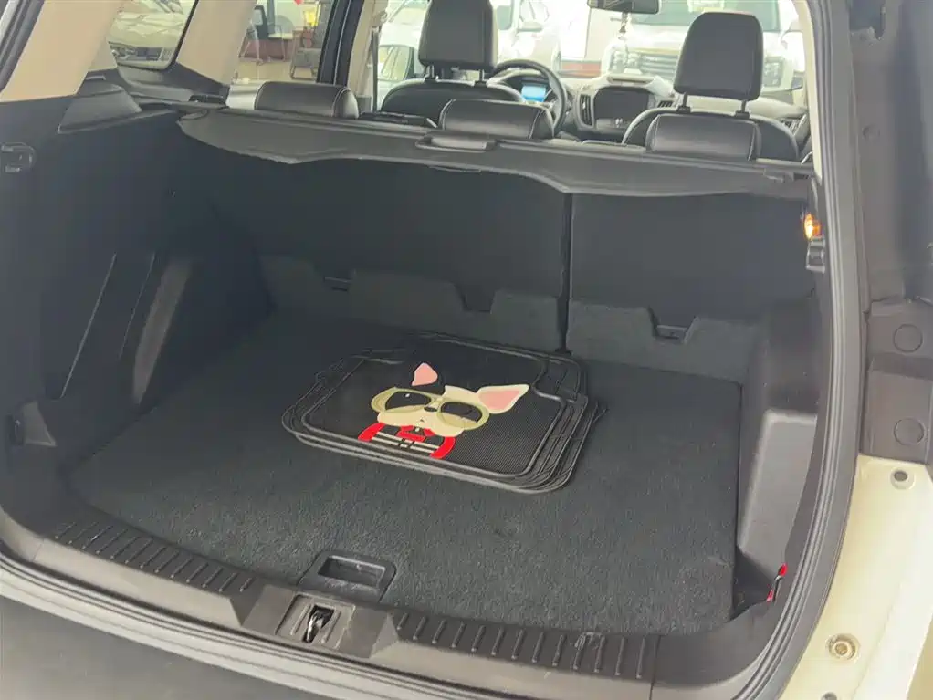 Ford Kuga 2015 — фото 21
