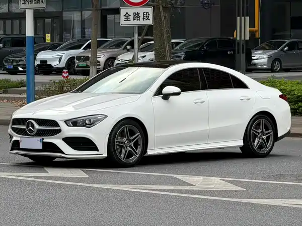 Mercedes-Benz CLA 2022
