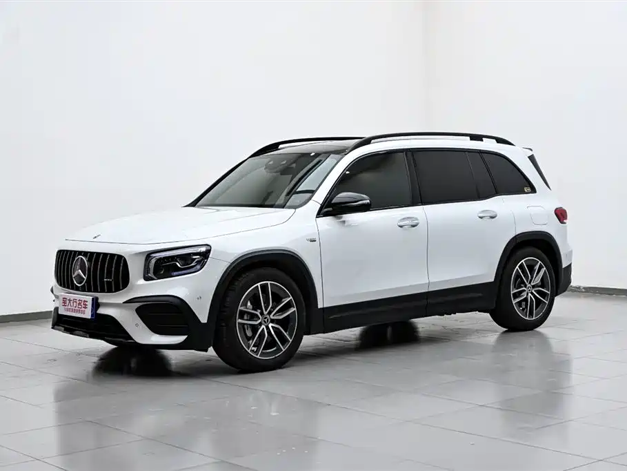 Mercedes-Benz GLB AMG 2023 — фото 2