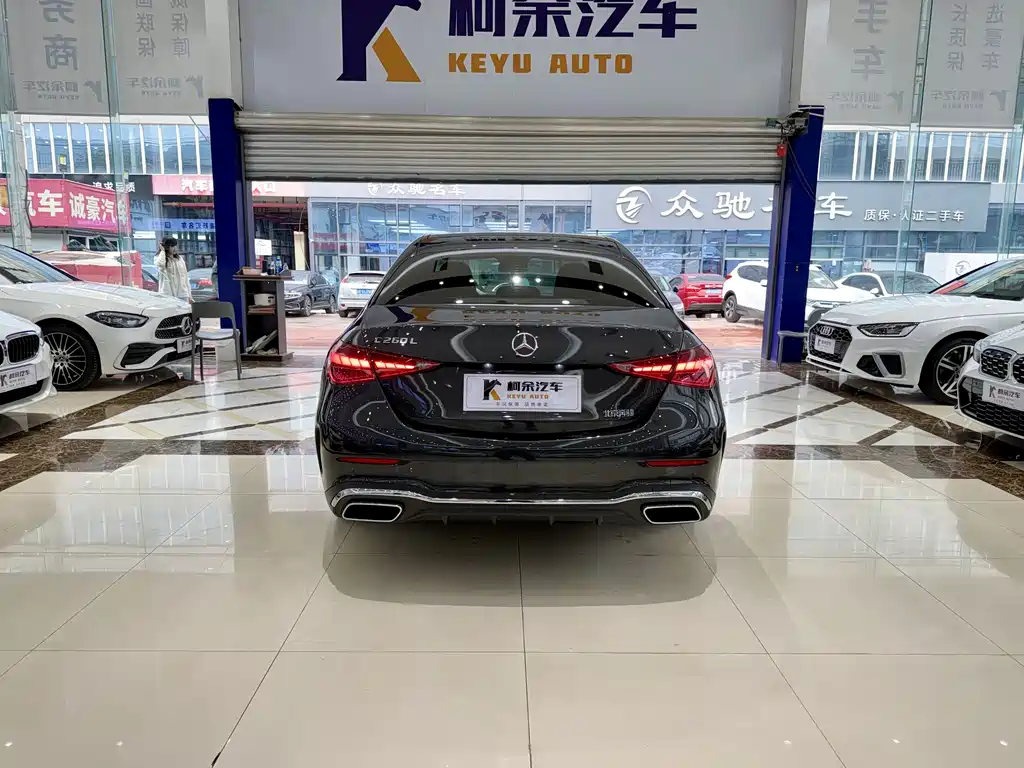 Mercedes-Benz C-Class 2023 — фото 12