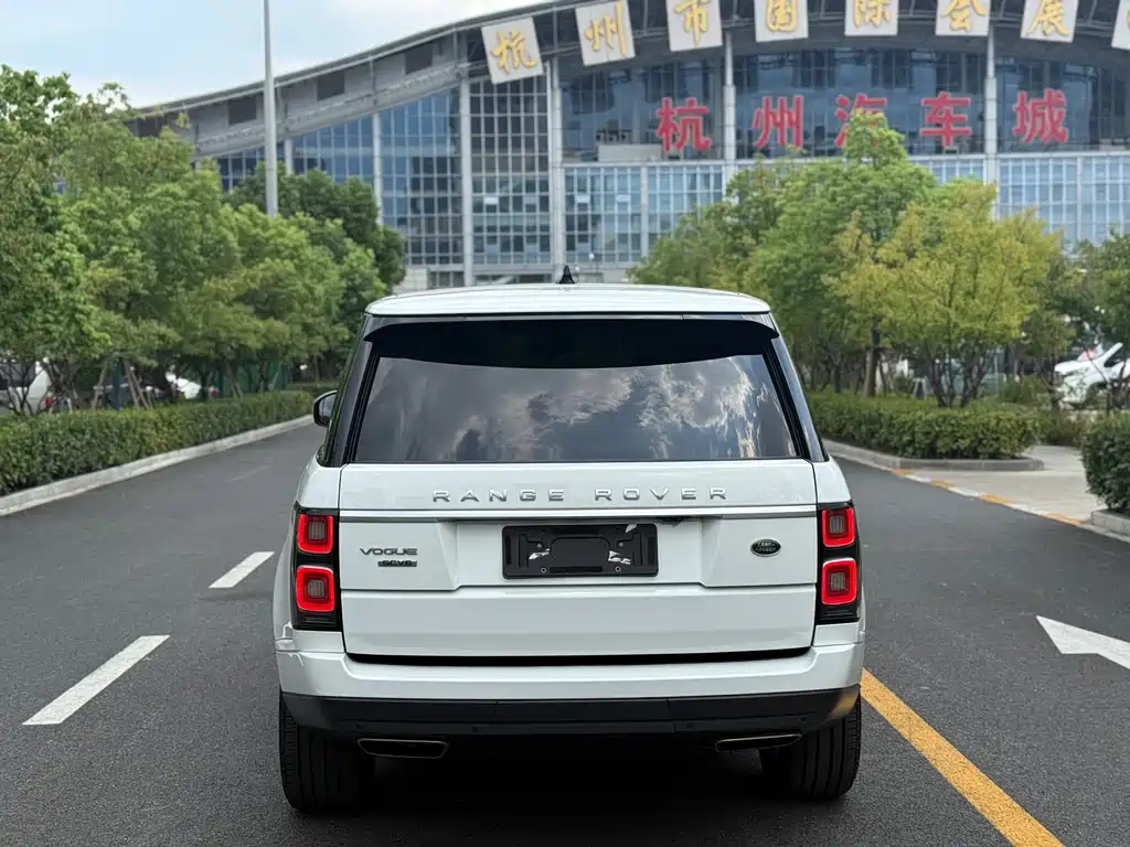 Land Rover Range Rover 2018 — фото 14