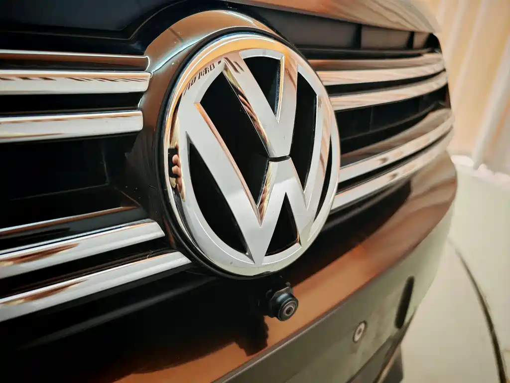 Volkswagen Tiguan 2015 — фото 32
