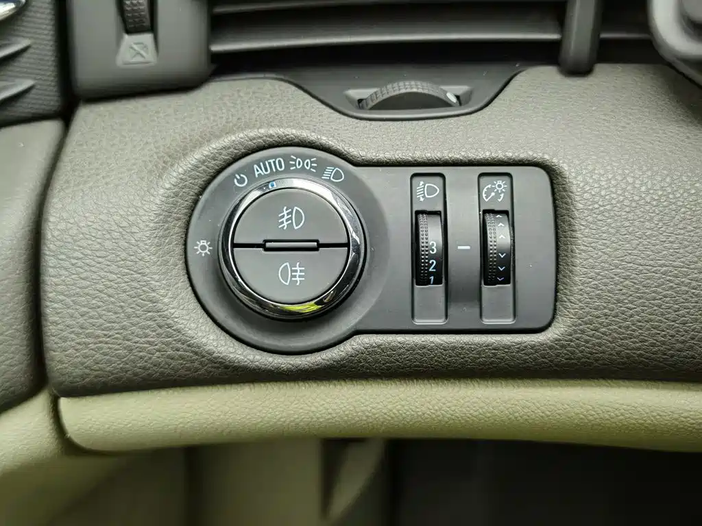 Chevrolet Malibu 2014 — фото 21