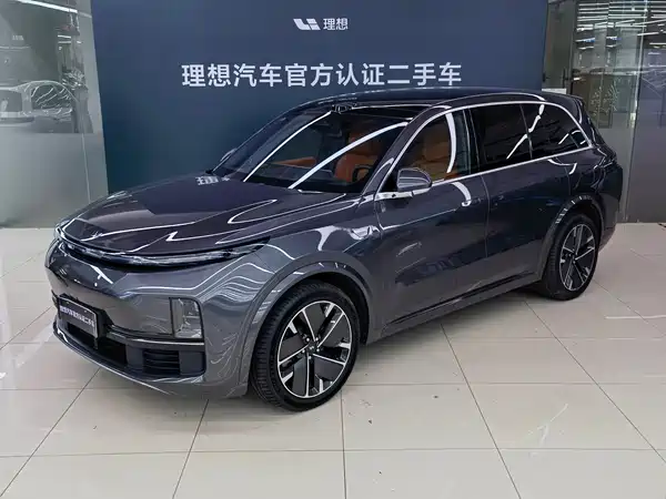 Li Auto L8 2025