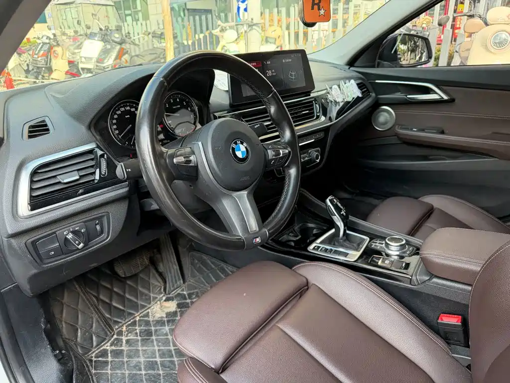 BMW 1 Series 2022