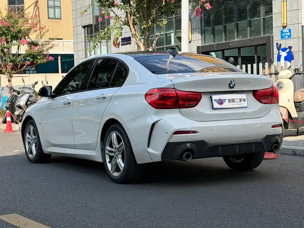 BMW 1 Series 2022