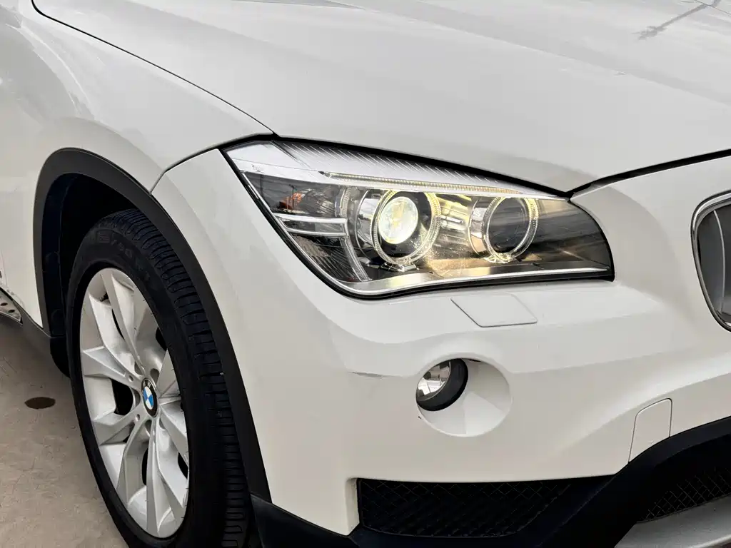 BMW X1 2013 — фото 9