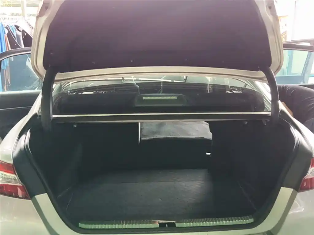 Toyota Camry 2020 — фото 19