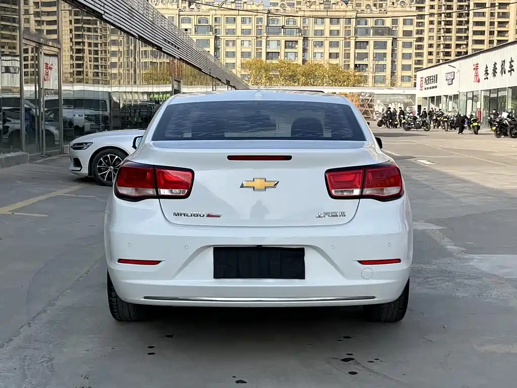 Chevrolet Malibu 2016 — фото 17