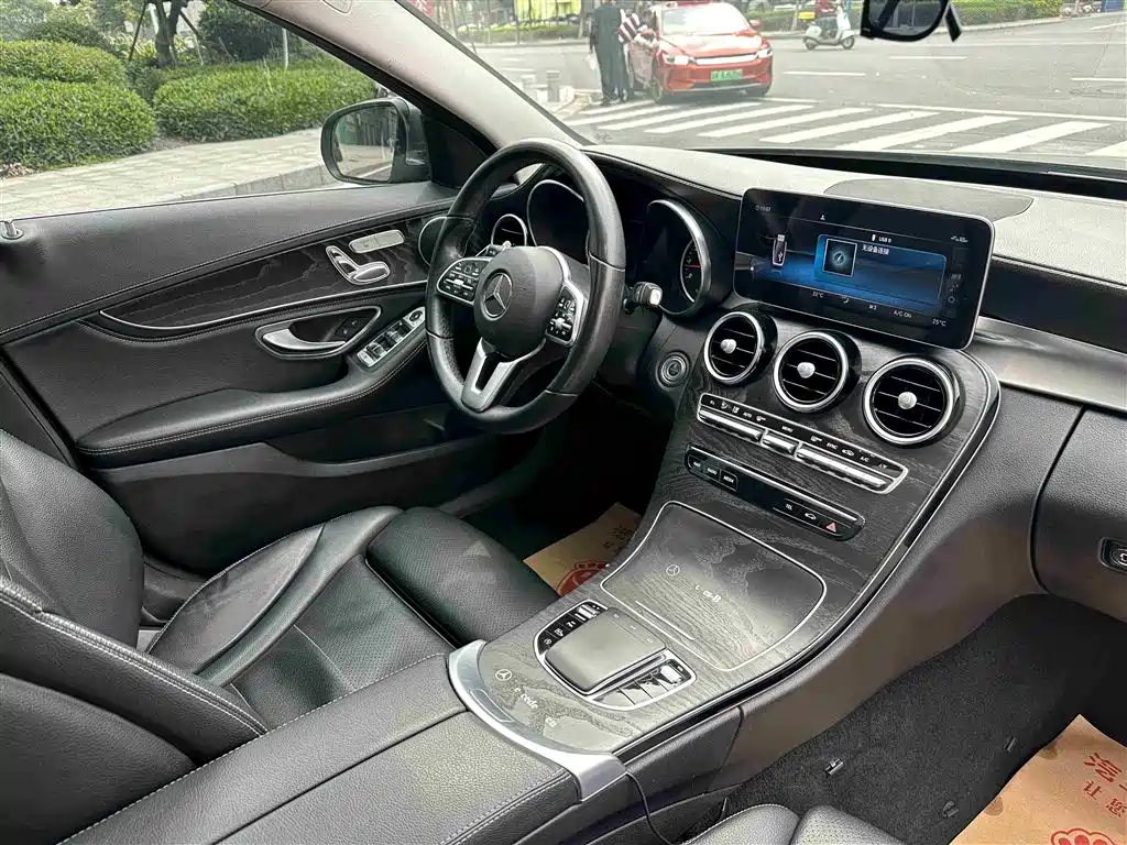 Mercedes-Benz C-Class 2019 — фото 21