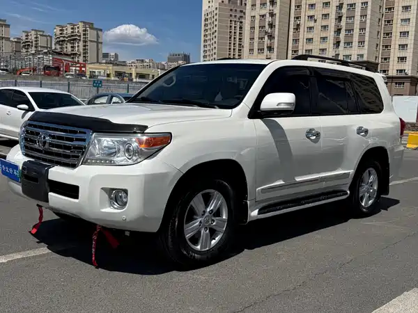 Toyota Land Cruiser 2015