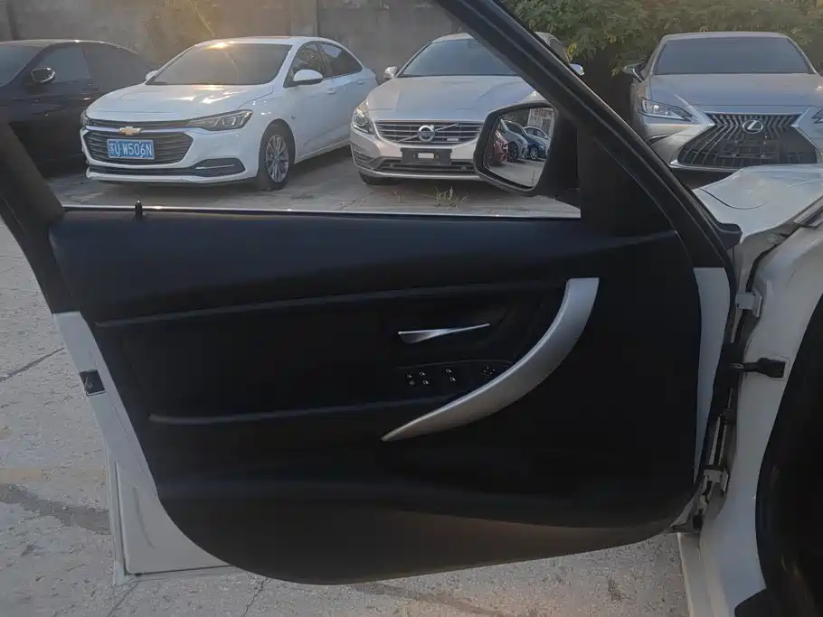 BMW 3 Series 2015