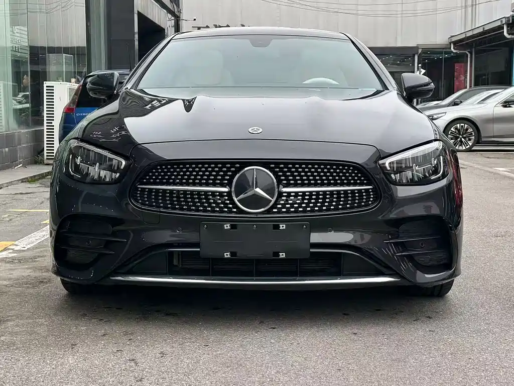 Mercedes-Benz E-Class 2023