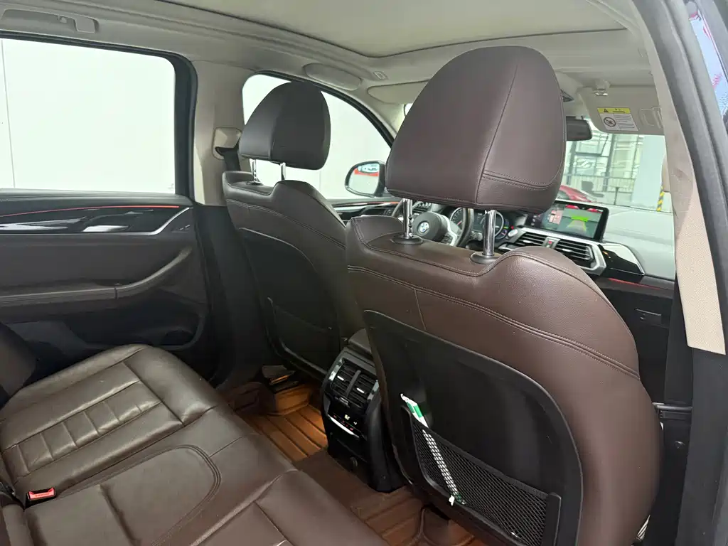 BMW X3 2019 — фото 12