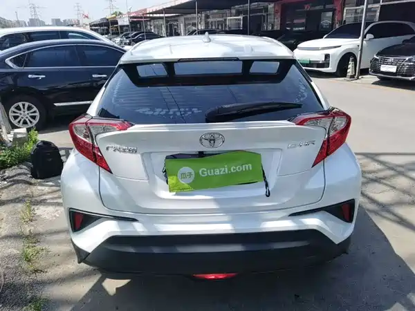Toyota C-HR 2021