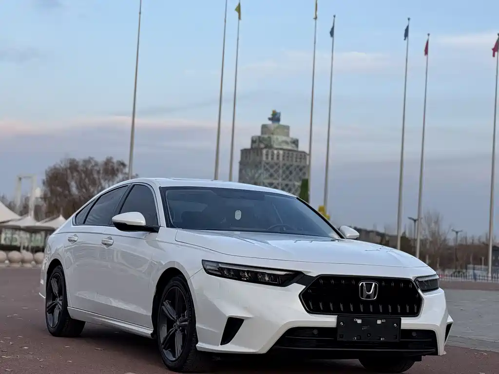 Honda Inspire 2023 — фото 2