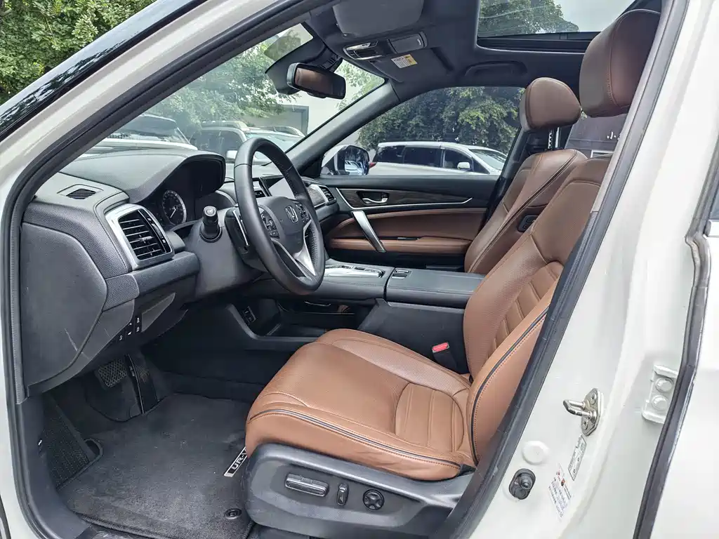 Honda UR-V 2017 — фото 9