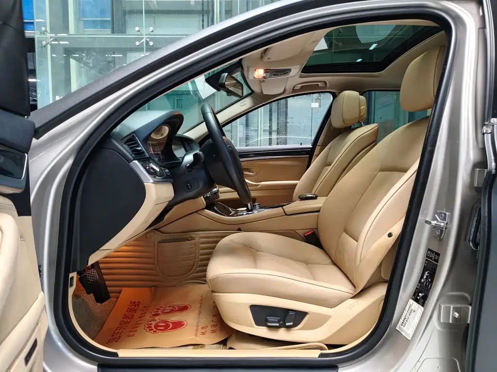 BMW 5 Series 2013 — фото 12