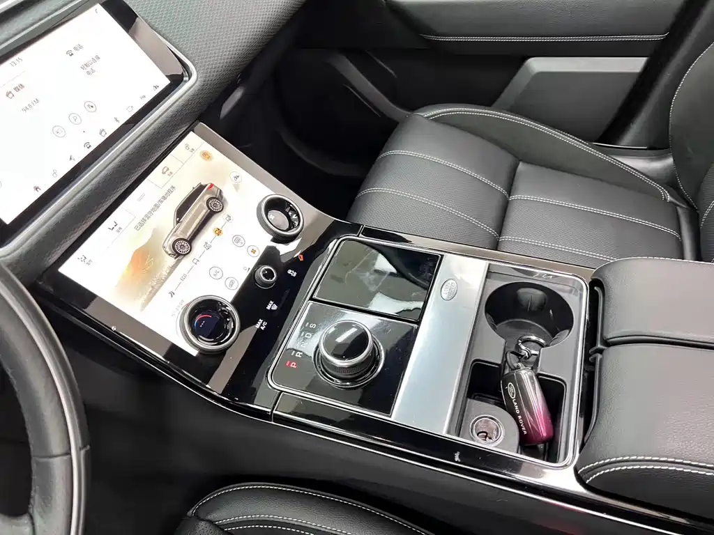 Land Rover Range Rover Velar 2018 — фото 27