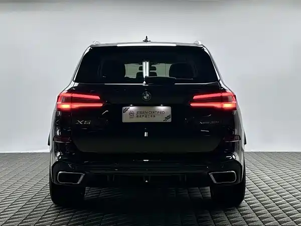 BMW X5 2021