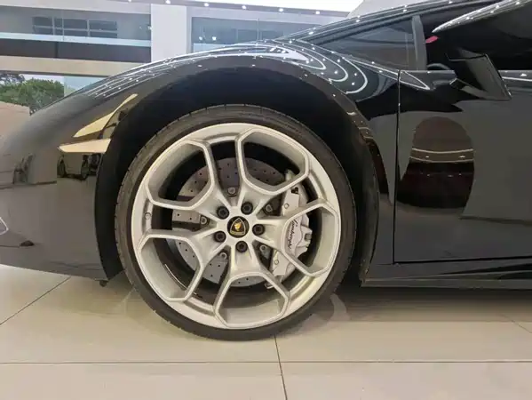 Lamborghini Huracan 2016
