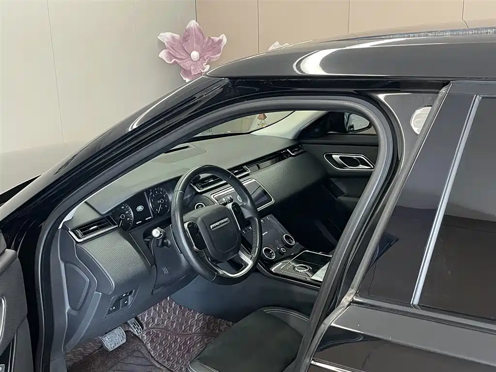 Land Rover Velar 2019 — фото 20